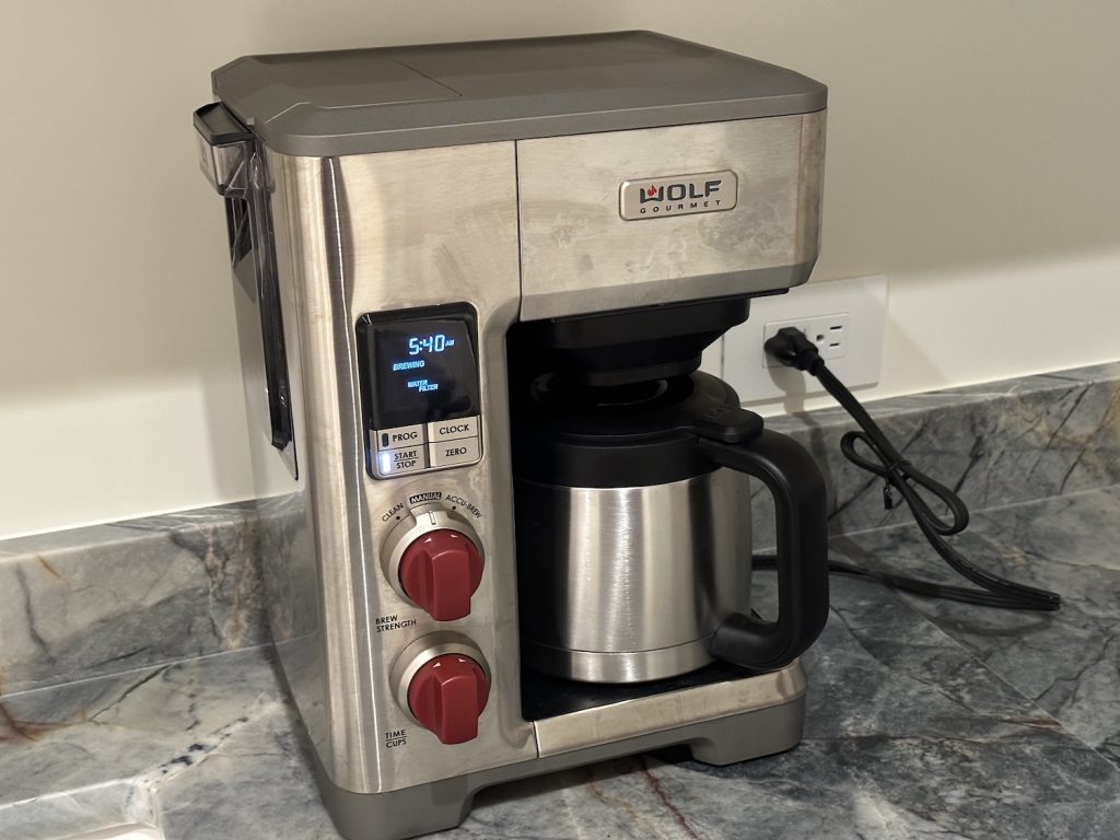 wolf gourmet drip coffee machine / maker